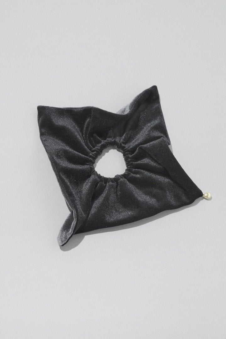 グレー ベルベット シュシュ 340304112_1.jpg