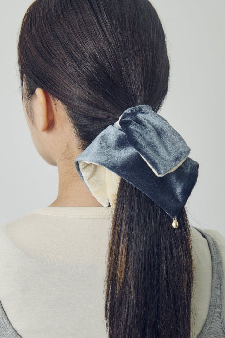 バイカラー ベロア スクエア ビッグ シュシュ