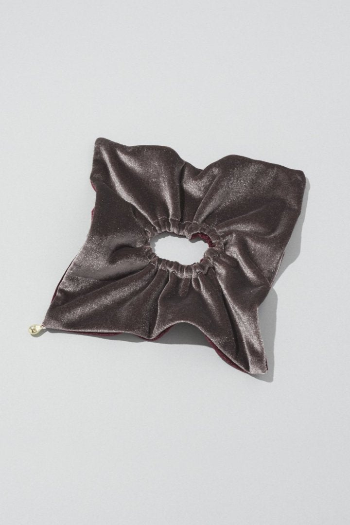 バイカラー ベロア スクエア ビッグ シュシュ