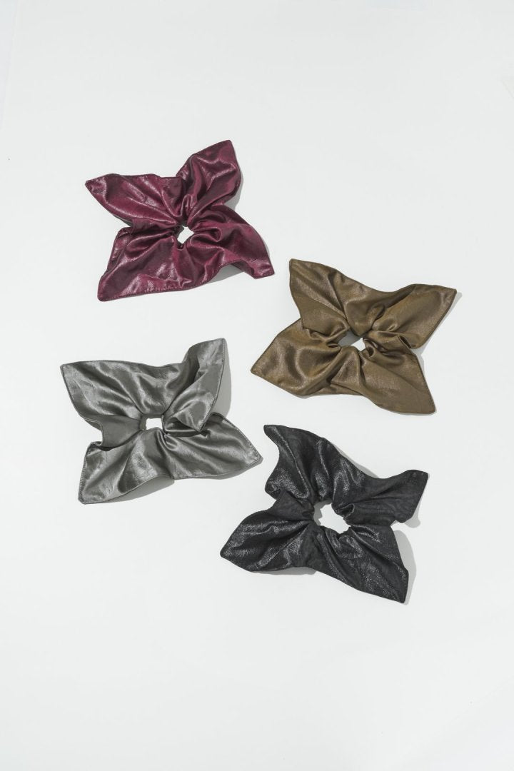 シャイニー スクエア ビッグ シュシュ