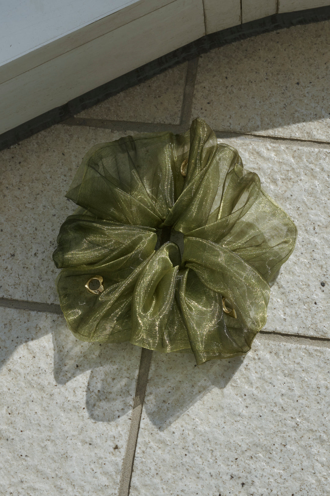 メタル モチーフ シアー シュシュ