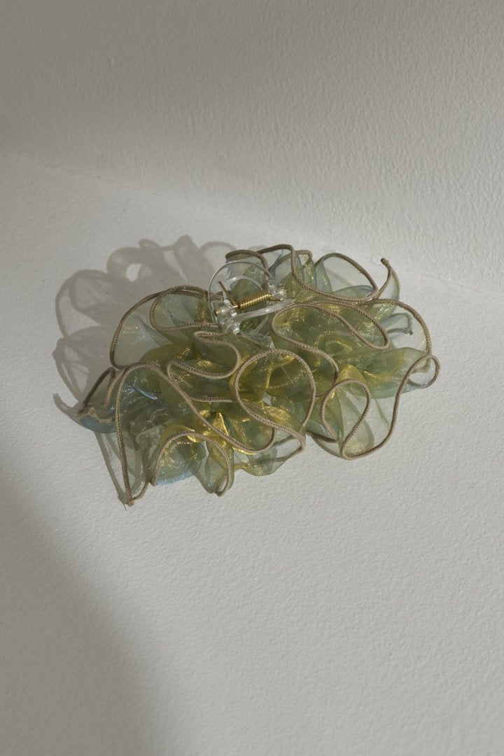 ラッフル シアー バンス クリップ