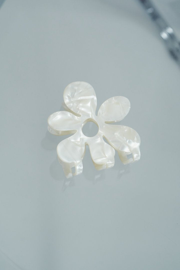 フラワー アセチ バンス クリップ