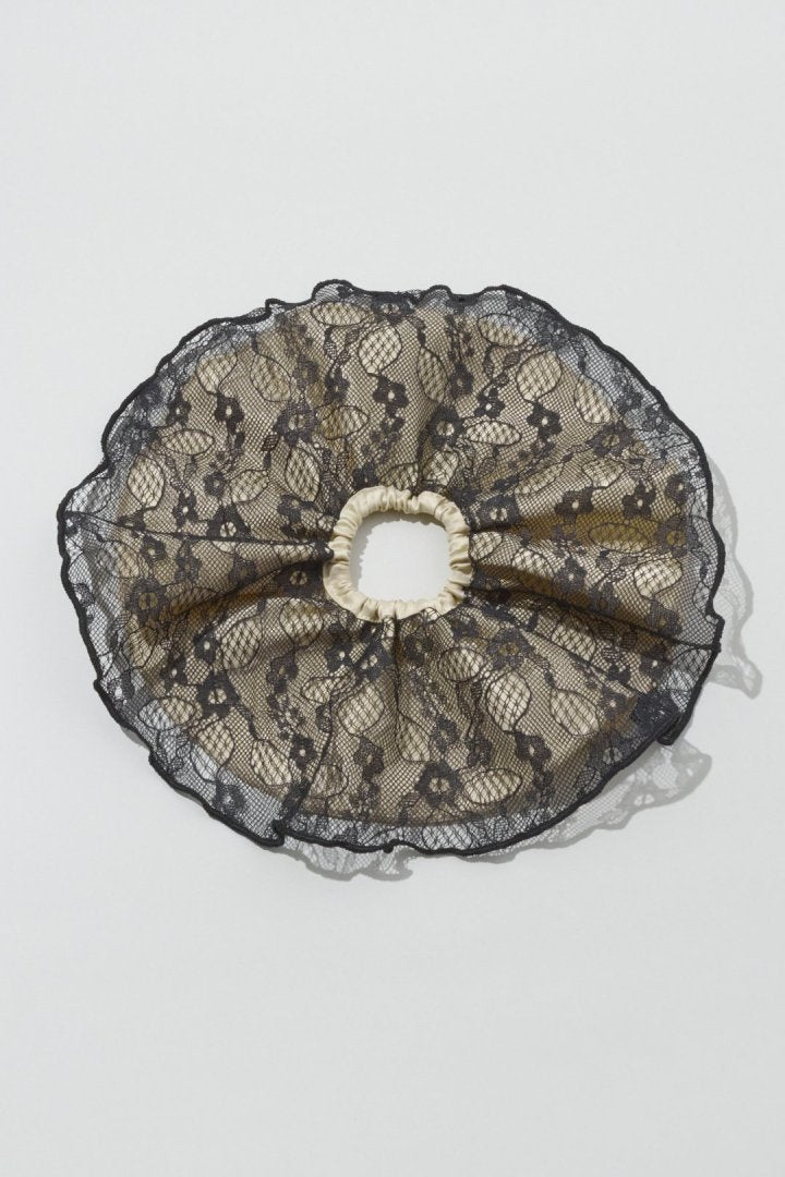 サテン × レース サーキュラー シュシュ