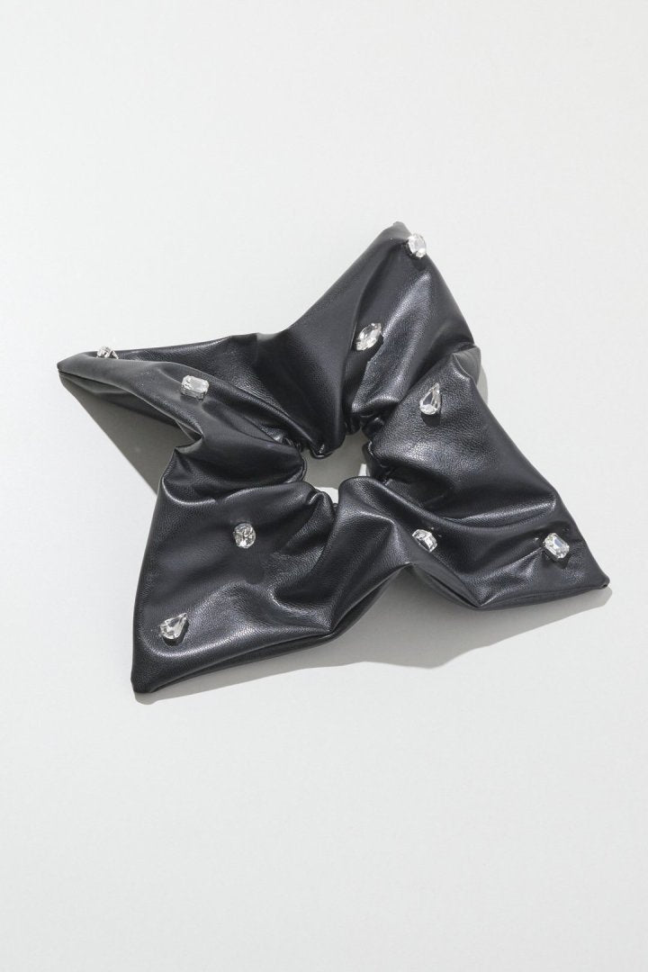 モノトーン ビジュー スクエア ビッグ シュシュ