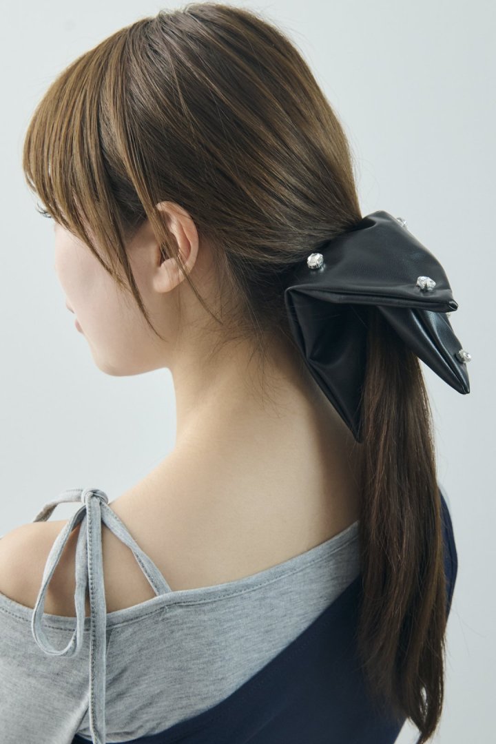 モノトーン ビジュー スクエア ビッグ シュシュ