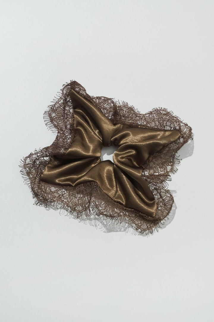 サテン × レース スクエア ビッグ シュシュ