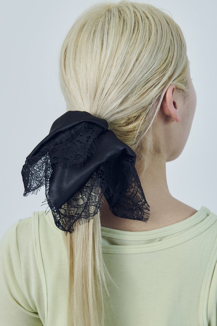 サテン × レース スクエア ビッグ シュシュ