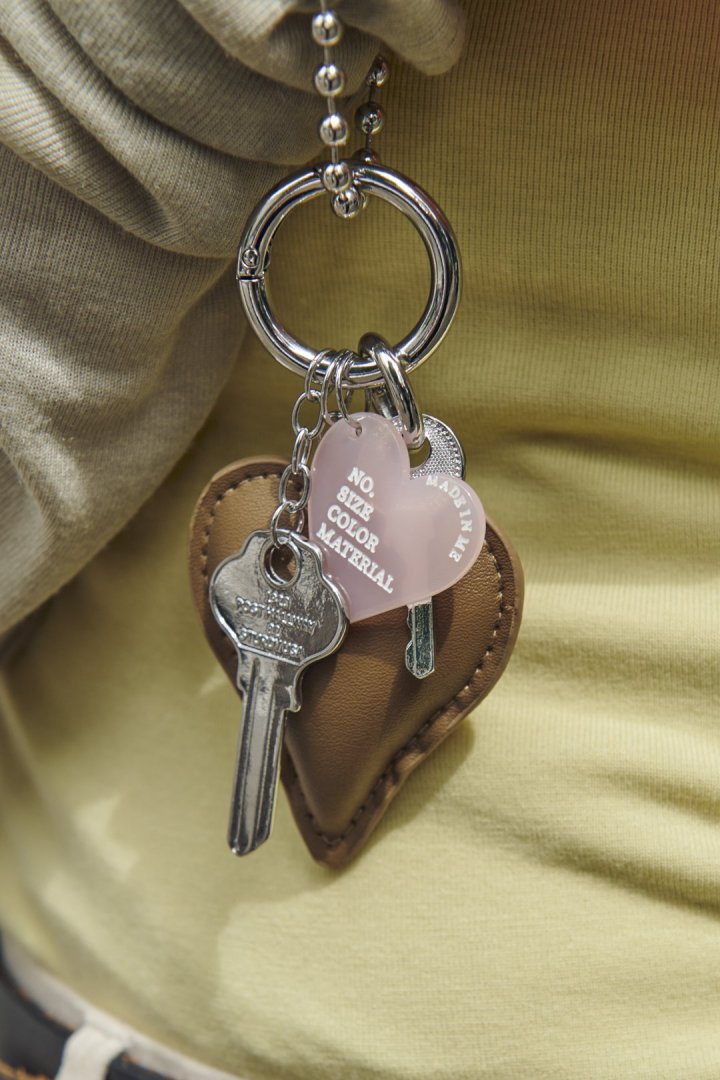 レザー タッチ ハート バッグ チャーム