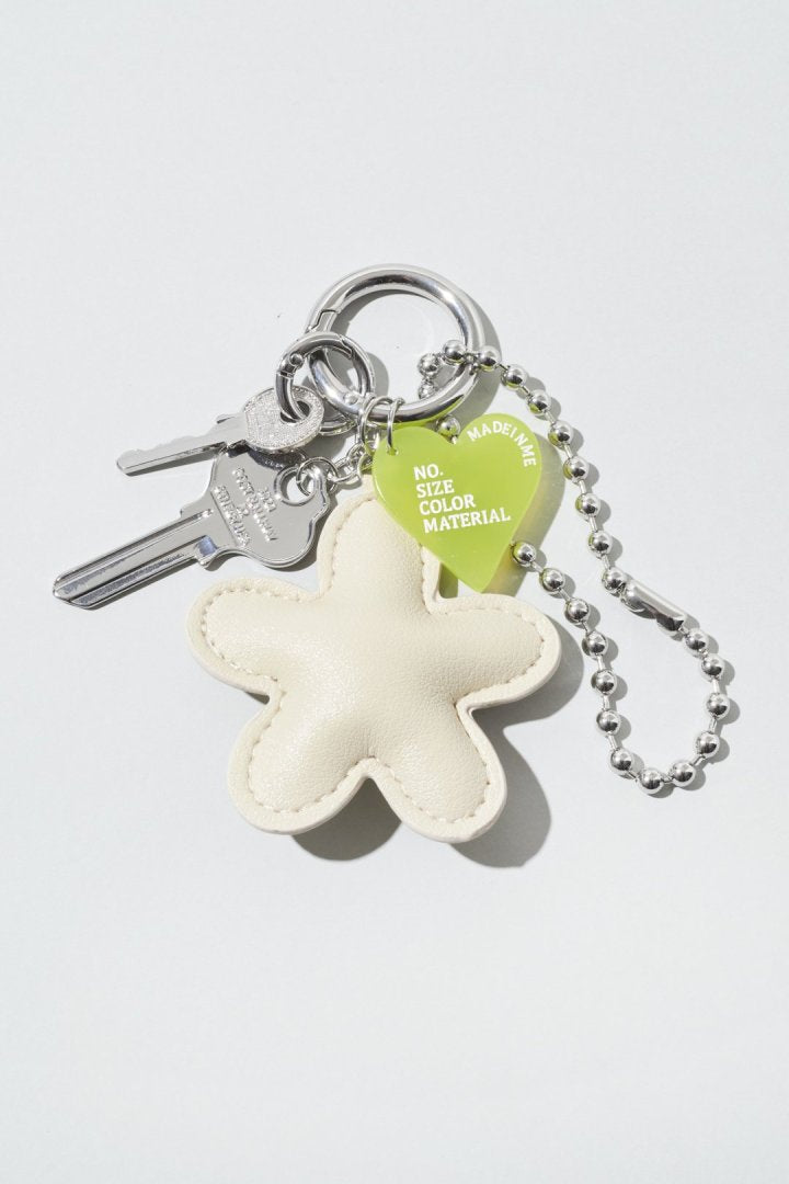 レザー タッチ フラワー バッグ チャーム