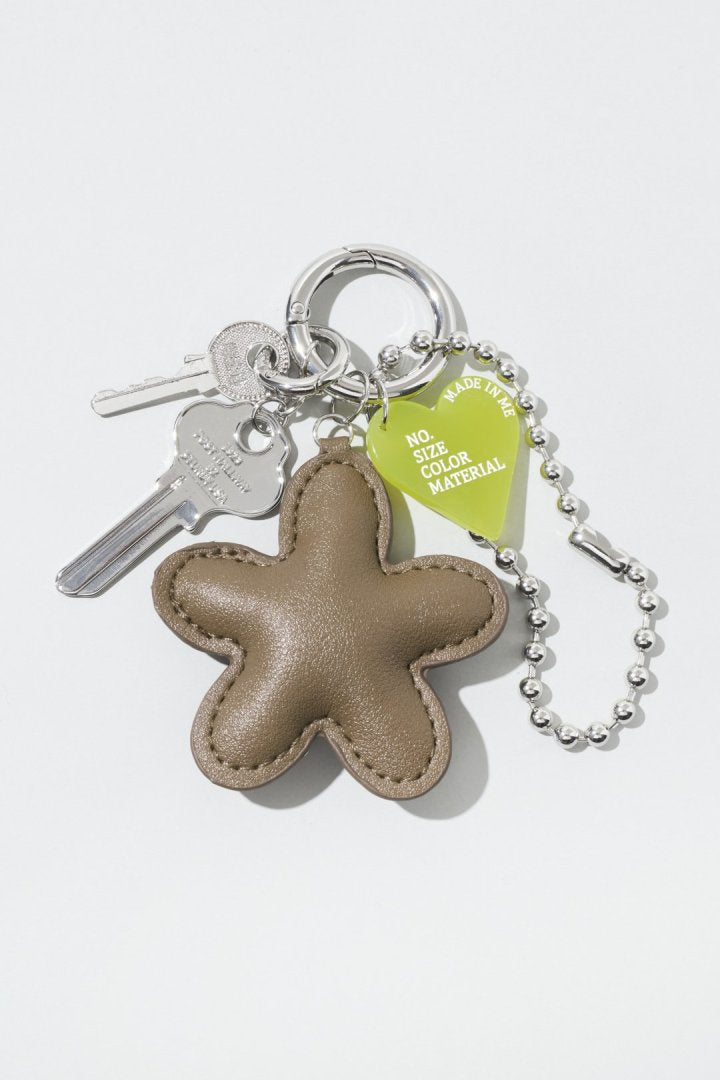 レザー タッチ フラワー バッグ チャーム