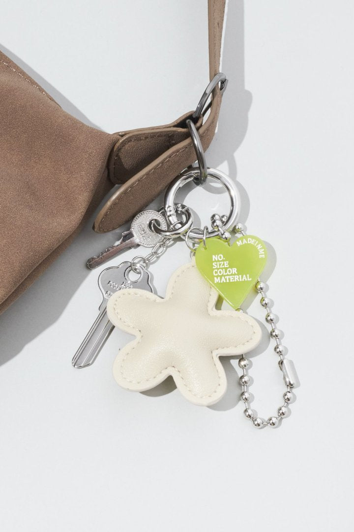 レザー タッチ フラワー バッグ チャーム – GOLDY Onlinestore