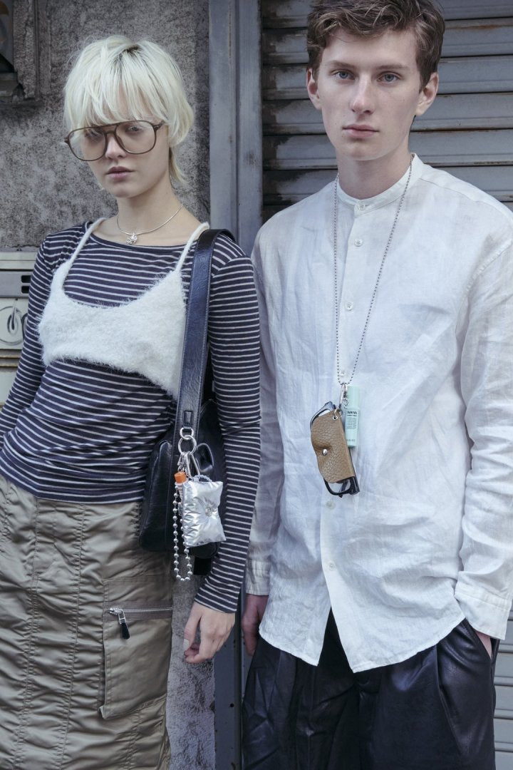 マット レザー ライク グラス ホルダー