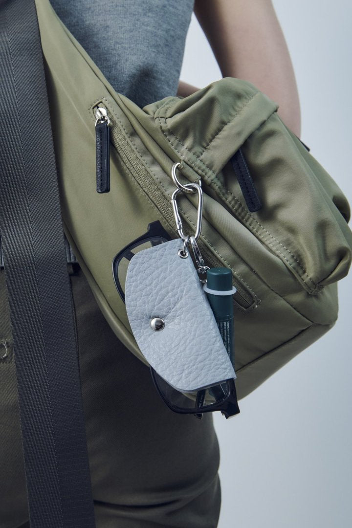 マット レザー ライク グラス ホルダー