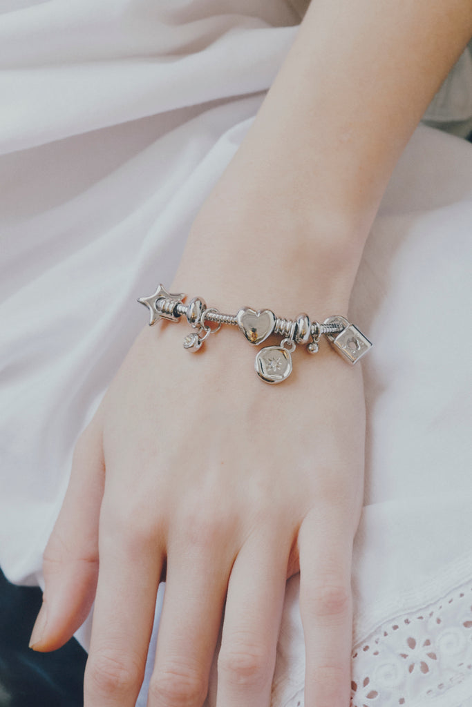 ミックス モチーフ スネーク チェーン ブレスレット – GOLDY Onlinestore