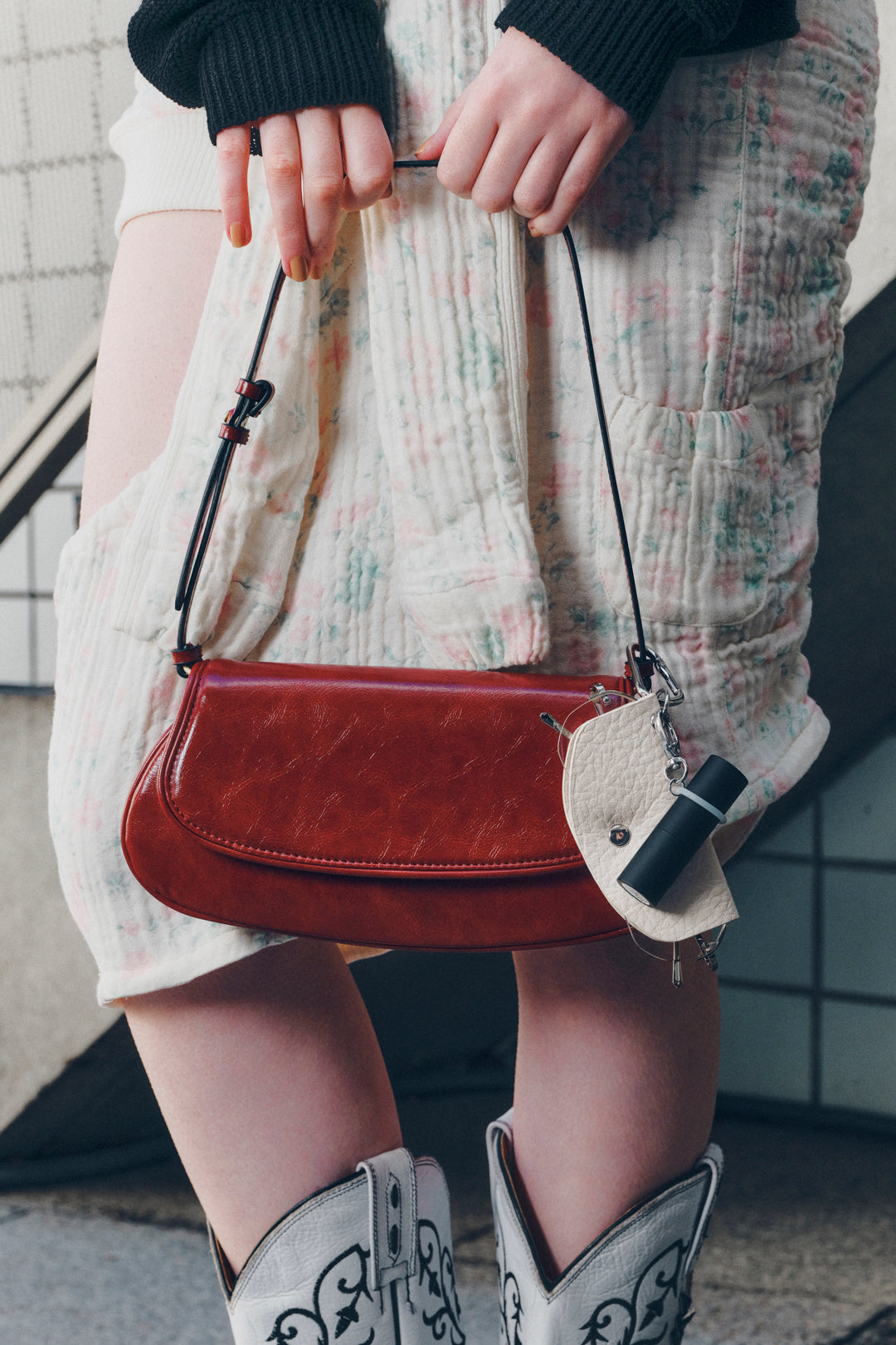 マット レザー ライク グラス ホルダー