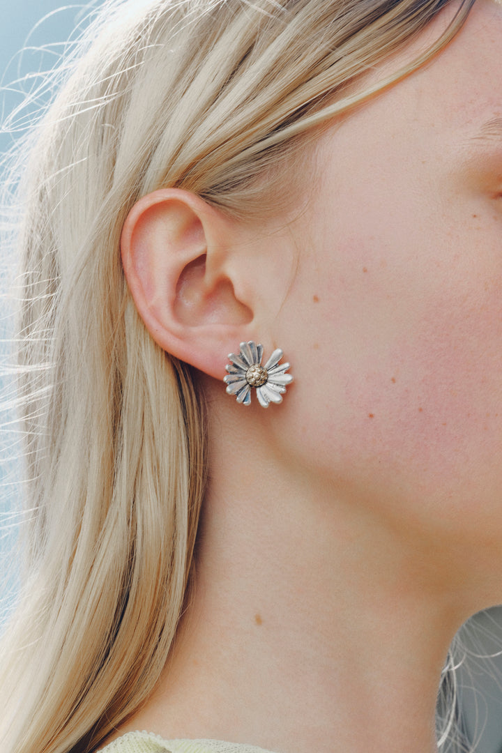 ヴィンテージ マーガレット ピアス