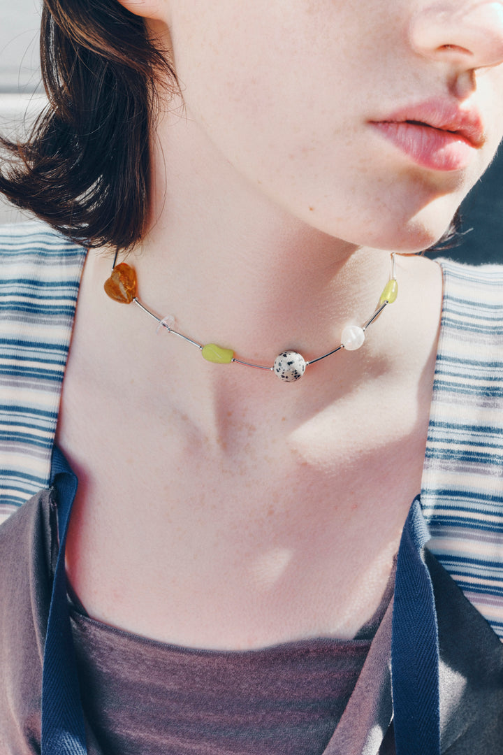 ダルメシアン × カラー ストーン ネックレス