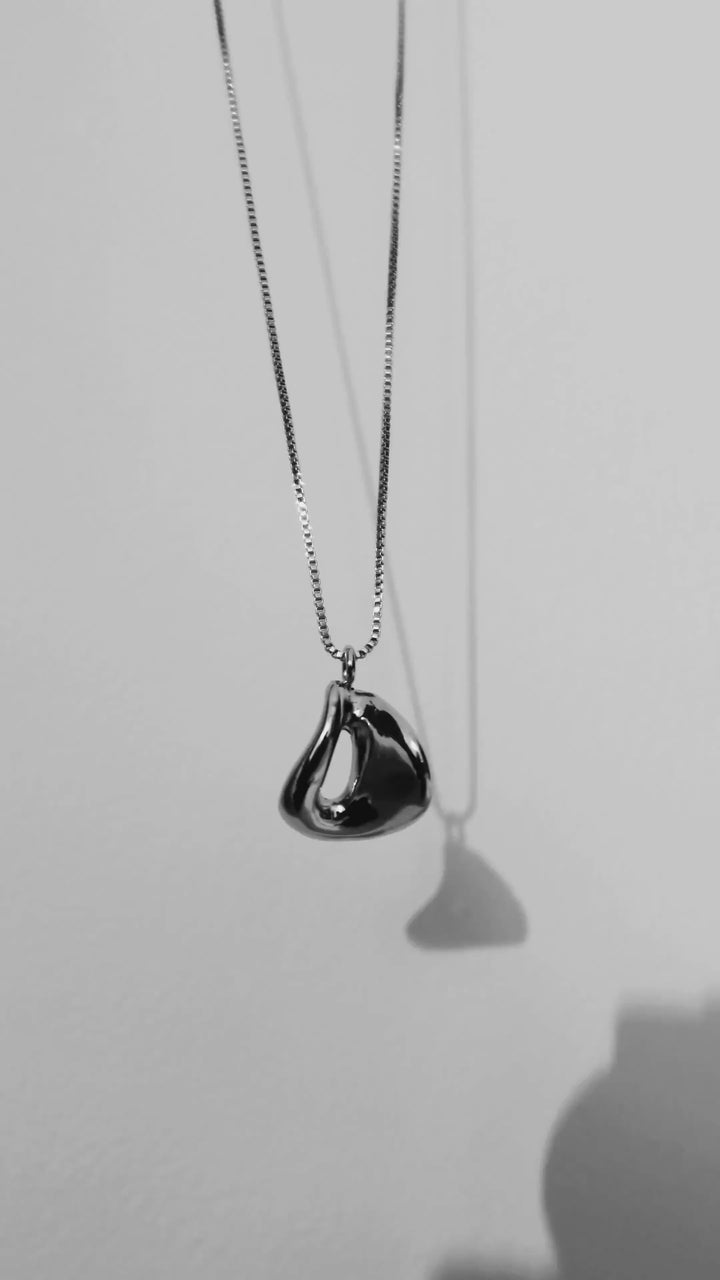 チャンキー ドロップ ロング ネックレス